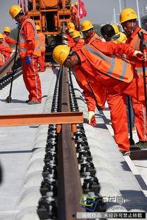 铁道最新人物爆料图片,揭秘最新人物爆料背后的故事  第2张